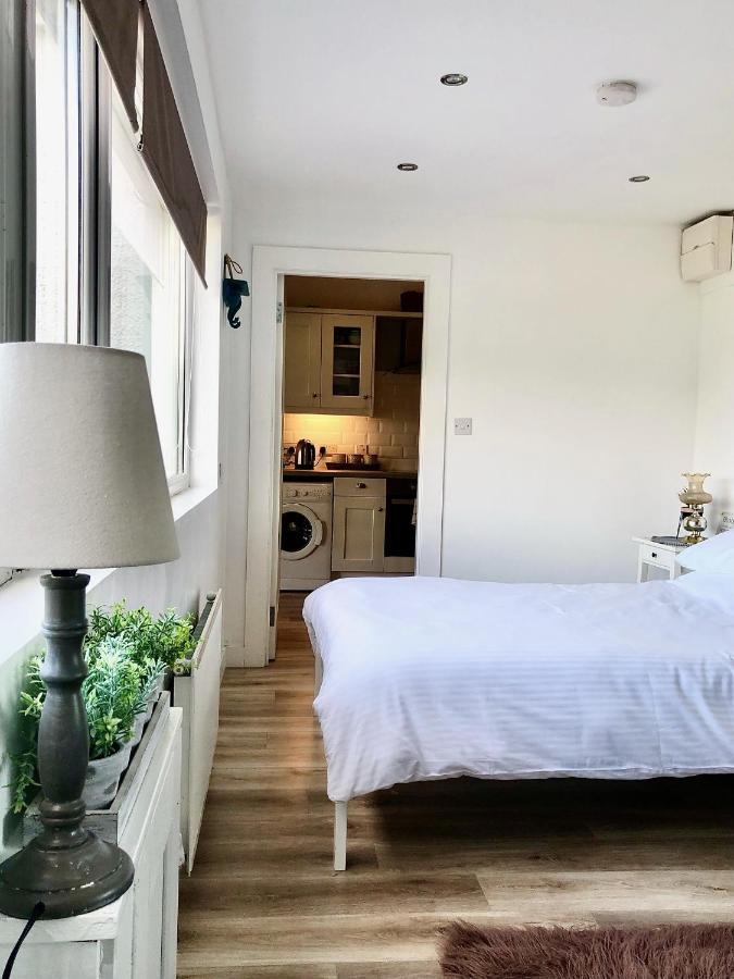 Ballygally Seaview And Garden Hideaway Kültér fotó